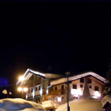Residence Les Myosotis Champoluc Exteriér fotografie
