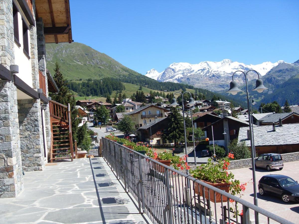 Residence Les Myosotis Champoluc Exteriér fotografie